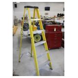 Keller 6' Fiberglass Stepladder