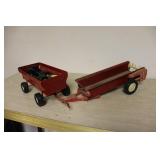 Ertl Wagon & Manure Spreader