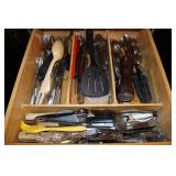 Flatware, Utensils & Steak Knives