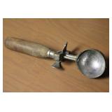 Vintage Arnold #50A Ice Cream Scoop