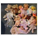 Stuffed Animals & Dolls
