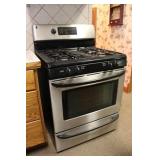 Kenmore 30' Stainless & Black Gas Stove