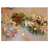Christmas Tree & Holiday Wreaths
