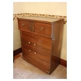 Bassett 5 Drawer Dresser