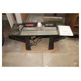 Vermont American Industrial Router Table & Router