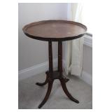 MCM Pie Crust Table