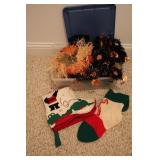 Small Lot of Holiday Decorations