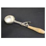 Vintage Gilchrist No. 31 Ice Cream Scoop