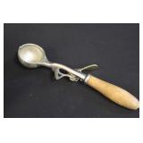 Vintage Nu Gem Ice Cream Scoop