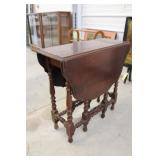 Walnut Gate-Leg Drop Leaf Table