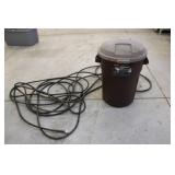 Rubbermaid Roughneck Garbage Can