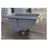 Rubbermaid 1 Cu. Yd. Industrial Dump Cart