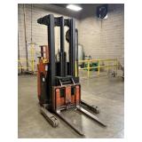 Raymond 20R30TT Standup Electric Forklift