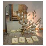 Mirror & Lighted Metal Wall Dï¿½cor