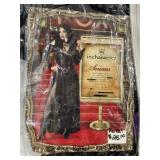 Used Sz.  L (12-14) In Character Sorceress