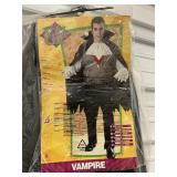 Used Sz. XL Full Cut Vampire Costume