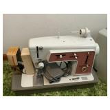 Singer Touch & Sew #626 Sewing Machine