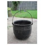 Antique MH8 Footed Black Cast Iron Pot
