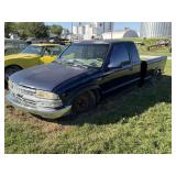2000 Chevrolet S10 Pickup V6 Custom Lowered