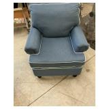 Upholstered Modern Sitting Chair