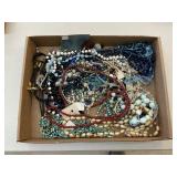 Vintage & Retro Costume Jewelry
