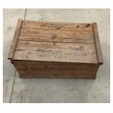 1521 Sheaffer Pen Co. Crate w/ Lid