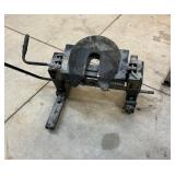 Pro Series 15K Fifth-Wheel Trailer Hitch