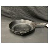 10" Erie No. 9 Cast Iron Skillet