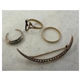 Vintage Unmarked Gold Rings & Pin