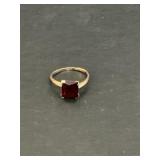 10K Gold Garnet Ring