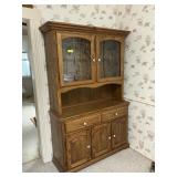 Very Nice Lighted Oak Hutch
