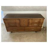 18" x 58" x 29" MCM Dresser w/Mirror
