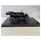 Ford Model "T" Touring 1:18 Universal hobbies