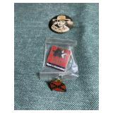 3 Pins or Badge Gene Autry, Sports Illustrated,