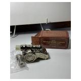 AVON REVOLUTIONARY CANNON SPICY AFTERSHAVE