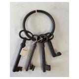 VINTAGE LARGE JAIL KEYS ON RING