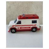 VINTAGE DINKY TOYS LARGE AMBULANCE DIE CAST