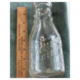 VINTAGE FARMERS FAIRFIELD DIARY MILK BOTTLE