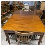 Vintage dining table with 6 Murphy chairs