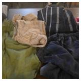 Lot of 4 size large women