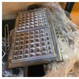 Cast Iron Waffle Makers Grid