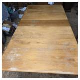 Vintage table with drop leaves 1 leg needs put on