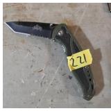 Master USA Folding Knife with Serrated Blade
