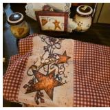 Kitchen Decor With Country Star Motif, salt and
