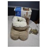New Brookstone Massaging Foot Warmner