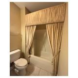 Decorative Curtain Set for Bathtub Area