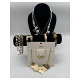 Jewelry Set Featuring DaVinci Design