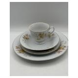 16-Piece China Dinnerware Set with Floral Design