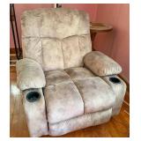 Reclining Massage and Heating Chair (2 of 2)