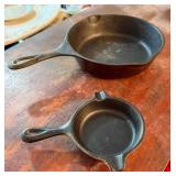 Cast Iron Skillets with Rooster Design